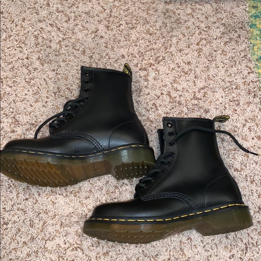 Dr Martens classic 1460 black boots